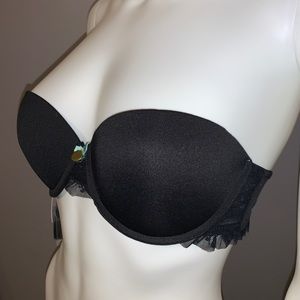 Jessica Simpson Bra.